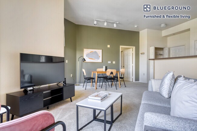 Photo - 39440 Civic Center Dr Unit FL5-ID964