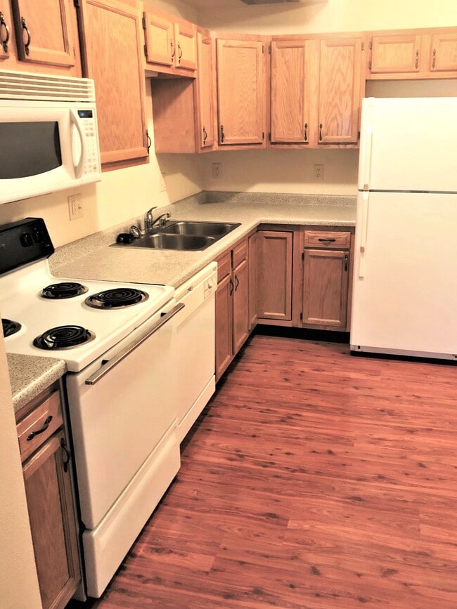 Photo - 7606 Westward Way