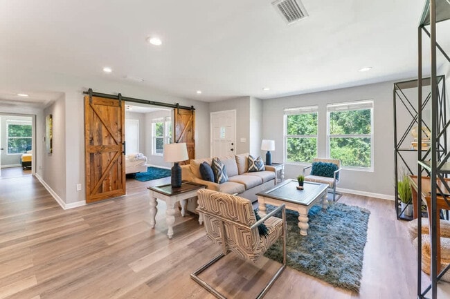 Photo - 6057 Fleetwood Rd Unit SI ID1578477P