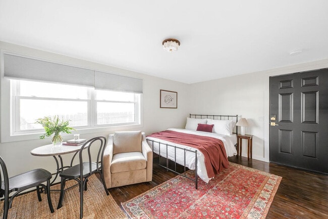 Building Photo - 200 S Henry St Unit SI ID1468339P