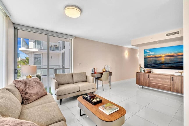 Photo - 9901 E Bay Harbor Dr Unit SI FL3-ID1527184P