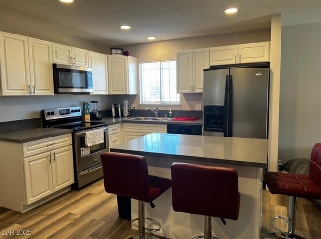 Photo - 6401 Evergreen Ave