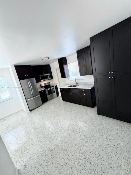 Photo - 626 W 17th St Unit 626