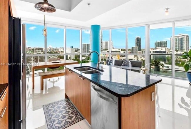 Photo - 480 NE 30th St Unit 1607