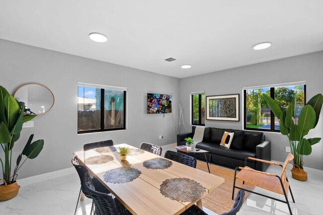 Photo - 1540 NW 46th St Unit ID1254770P