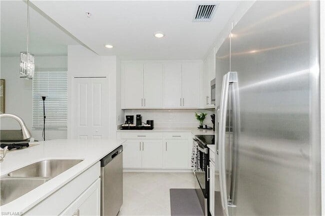 Photo - 15285 Grn Acrs Ave Unit 418