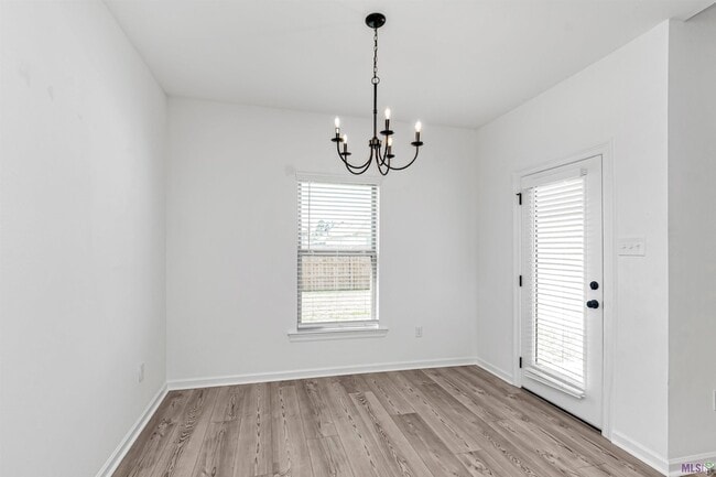 Photo - 28307 Moreau Dr