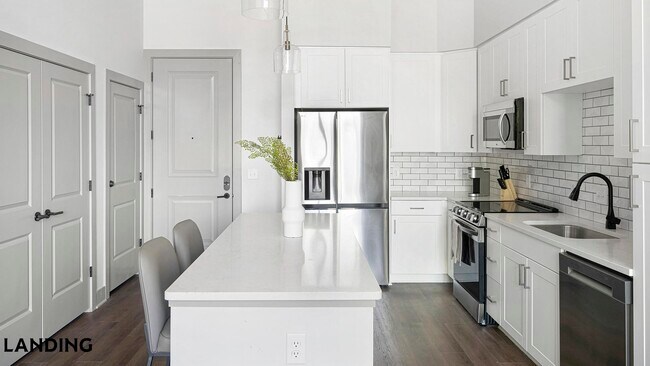 Photo - 1310 Hillside Ave Unit 306