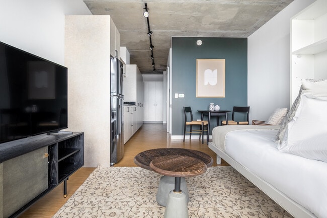 Building Photo - 1515 N Fremont St Unit FL6-ID1283