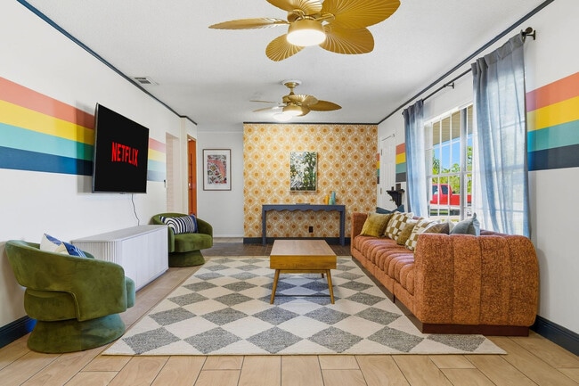 Building Photo - 428 46th St NW Unit ID1363920P