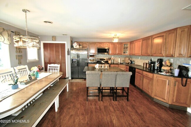 8 Pacific Terrace Rental Hazlet - Image 