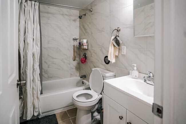 Photo - 4055 Spruce St