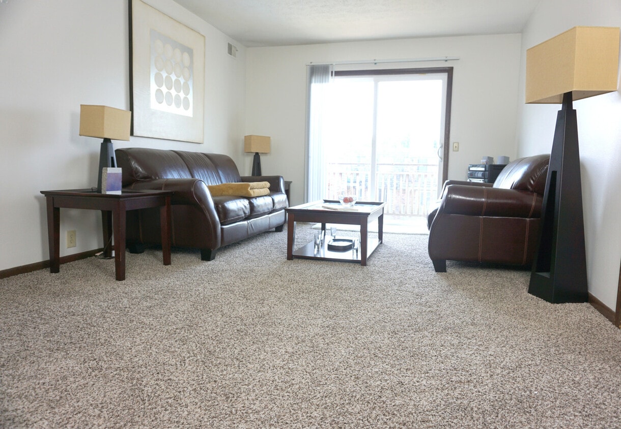 Floor Plan - 2 bedroom / 2 bath - Tenant Pays Util. 