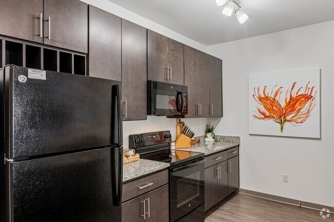 Summit - 1BR, 1BA - 768SF - Kitchen - The Heights at Monte Sano