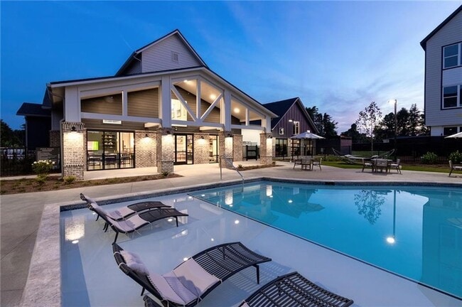 Photo - 3890 Floyd Rd