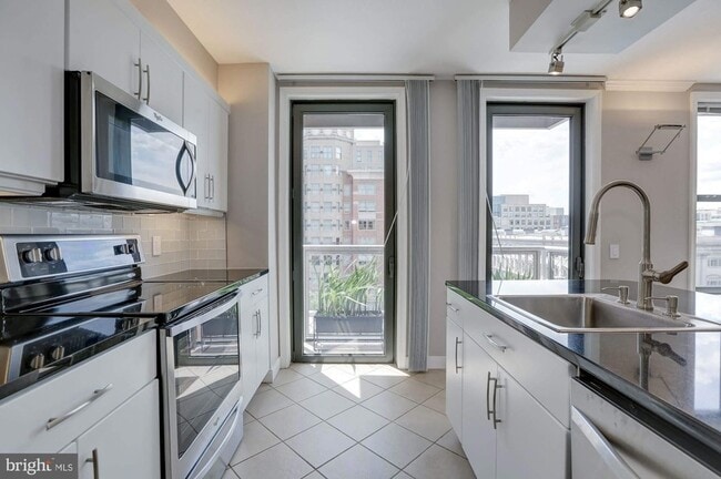 Photo - 616 E Street NW Unit 718 Unit 718