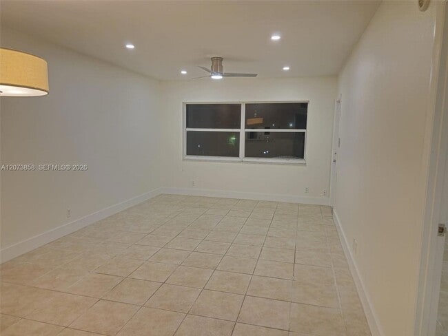 Photo - 4800 NW 35th St Unit 607