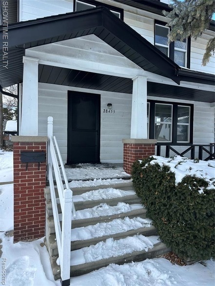 Photo - 28455 Melvin St