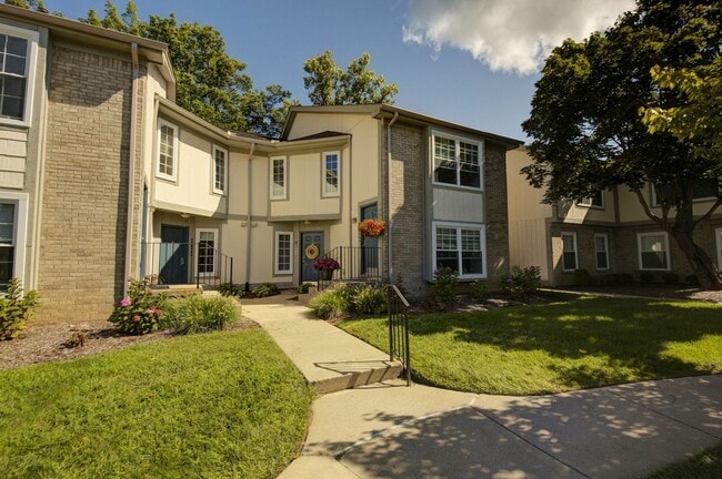 Building Photo - Cedar Lake Apartments & Townhomes