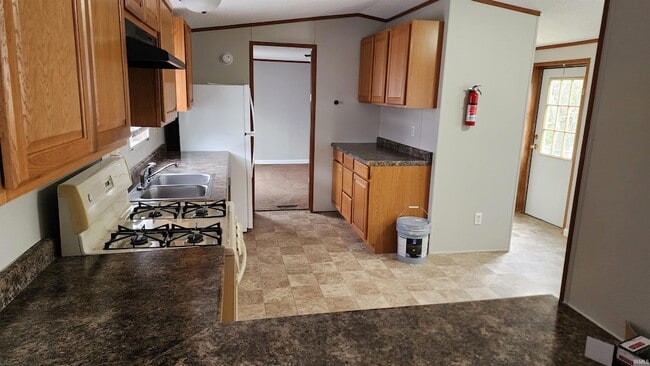 Photo - 911 N Oolitic Dr
