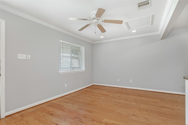 Photo - 4931 Junius St Unit 8