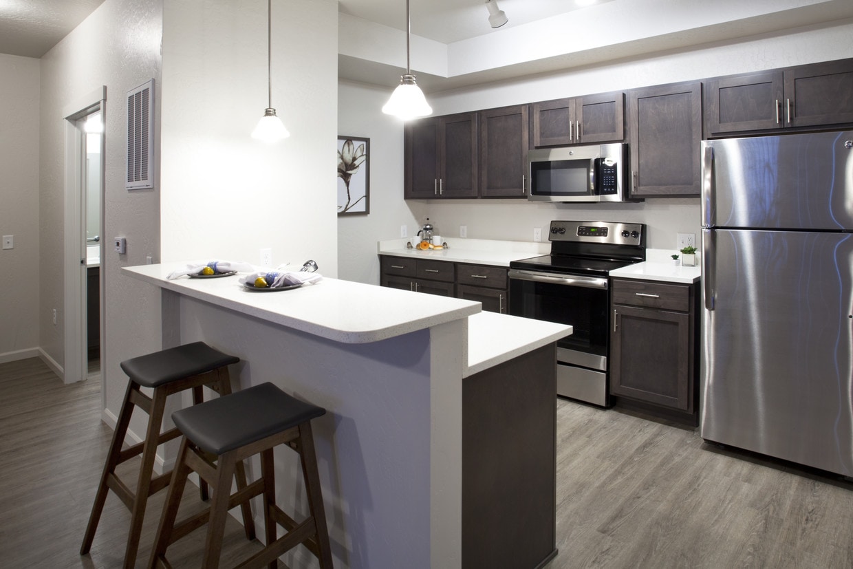 Floor Plan - 2X2 Hauser