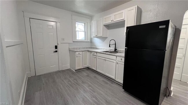 Photo - 1707 Holladay St