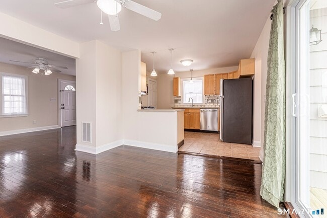 Photo - 15 Cowles St