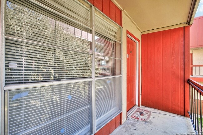 Photo - 3243 Nacogdoches Rd