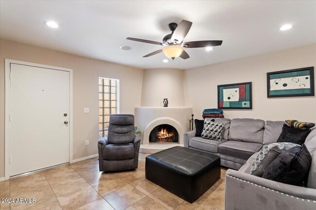 Photo - 10415 N 10th St