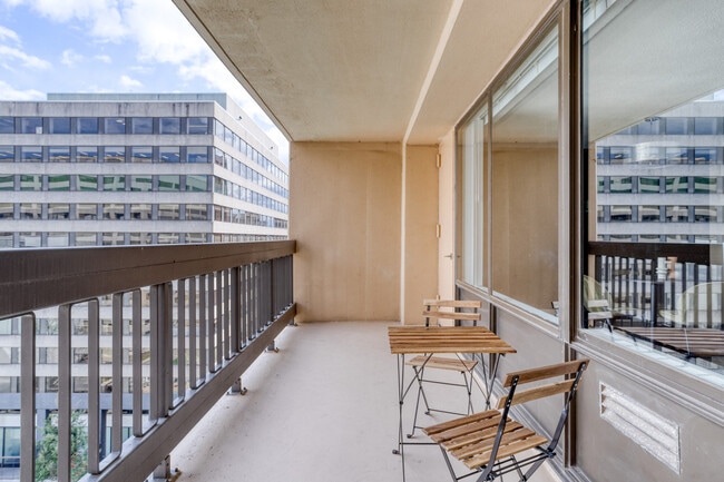 Photo - 1515 Richmond Hwy Unit ID8321A