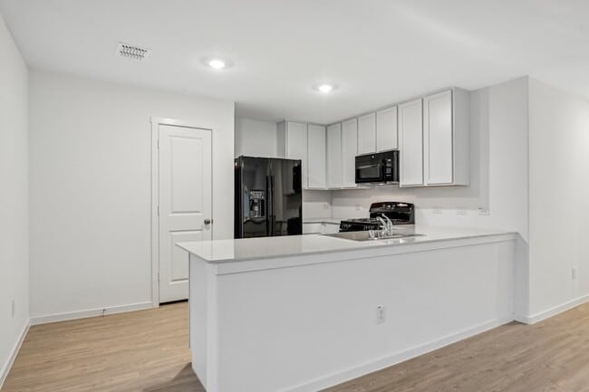 Photo - 1616 Poptic Ln