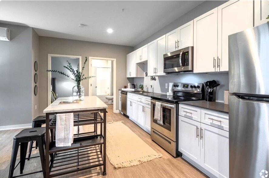 Fifty Forty Flats Nashville, TN | CorporateHousing