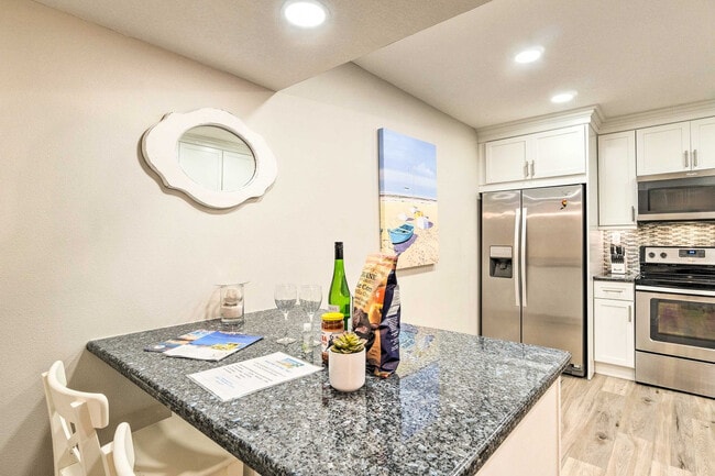 Photo - 1037 W Peppertree Dr Unit SI FL3-ID1546456P