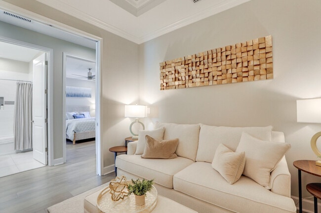 Photo - 15677 Sacile LN Unit SI ID1385639P