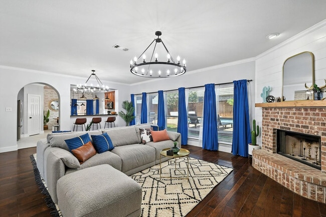 Building Photo - 2516 Castle Pines Dr Unit ID1287532P