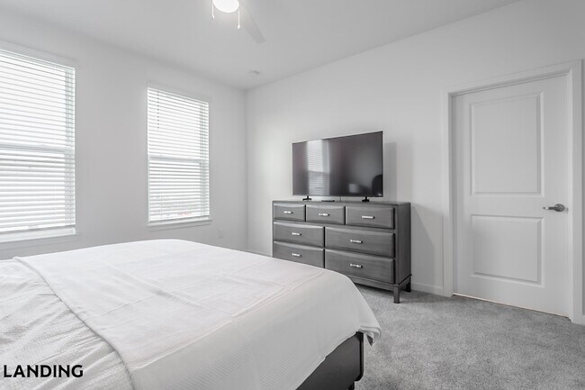 Photo - 515 Corso Ln Unit 742