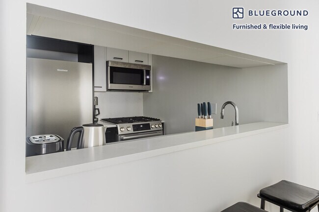 Photo - 63 Wall St Unit FL8-ID1620