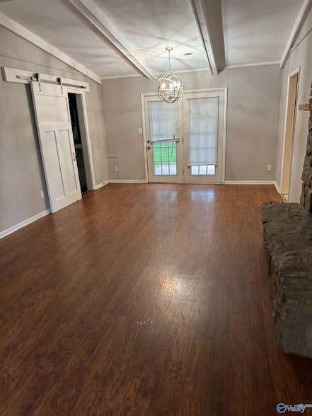 Photo - 902 Danmann Cir SE