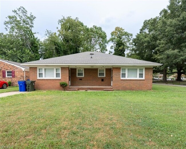 Building Photo - 344 Woodview Ave