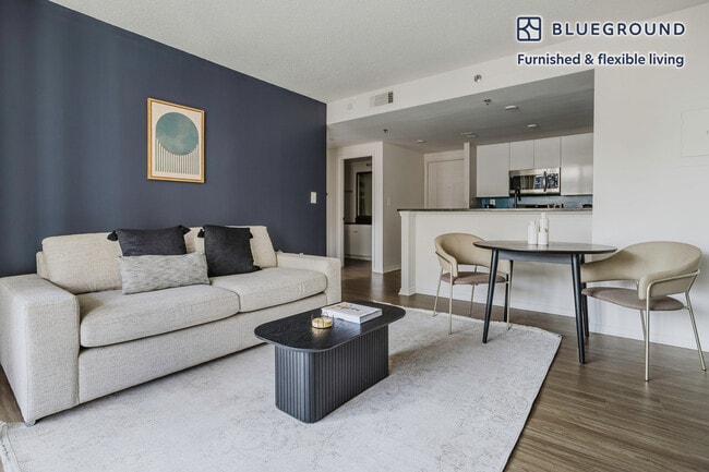 Photo - 850 N Randolph St Unit FL13-ID944