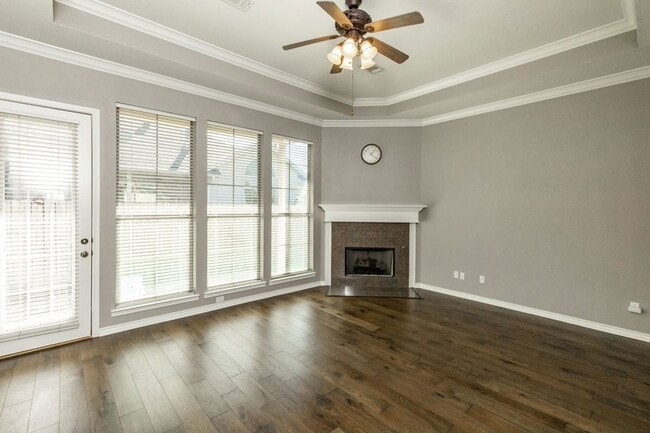 Photo - 434 Harbor Oaks Dr