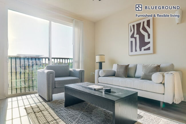 Building Photo - 3100 Esperanza Crossing Unit FL6-ID351