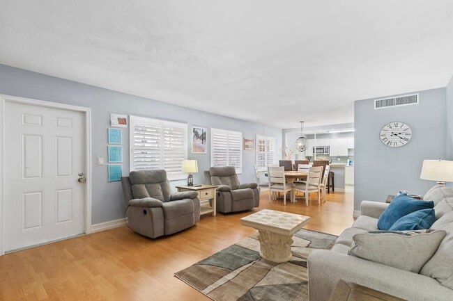 Photo - 8 NE 9th St Unit ID1323155P