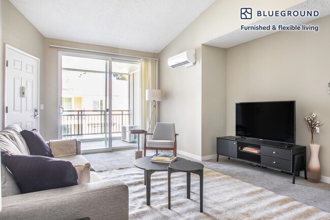 Photo - 1050 Benton St Unit SI FL3-ID377