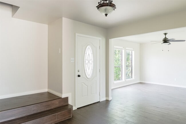 Photo - 2637 Austin Dr