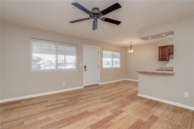 Photo - 1226 Little Bay Ave Unit 6