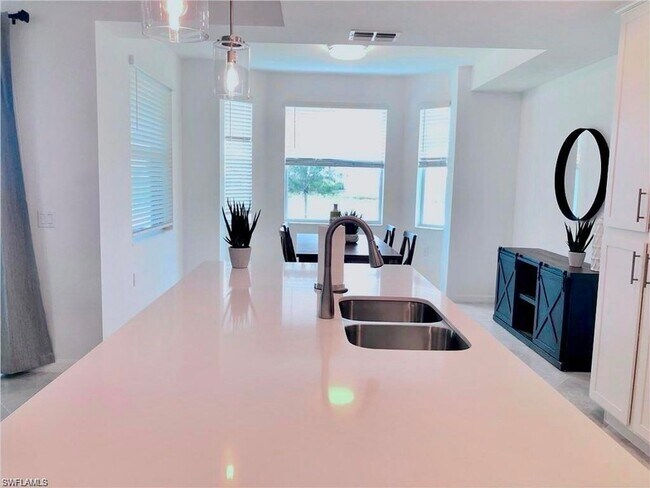 Photo - 43060 Greenway Blvd