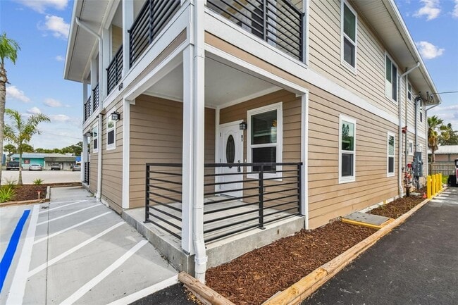 Photo - 650 E Tarpon Ave Unit A1