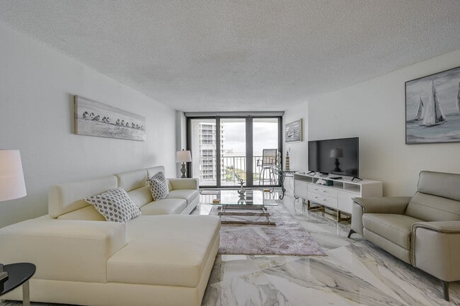 Photo - 320 Seaview Ct Unit SI FL12-ID1546091P